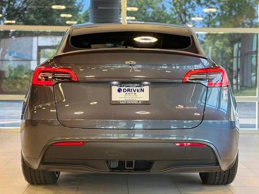 2023 Tesla Model Y Performance Dual Motor All-Wheel Drive