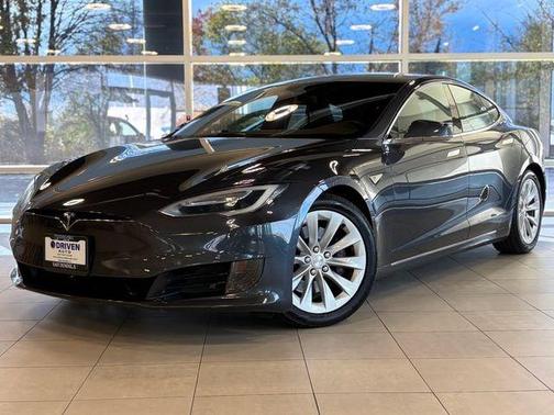 2016 Tesla Model S 75D