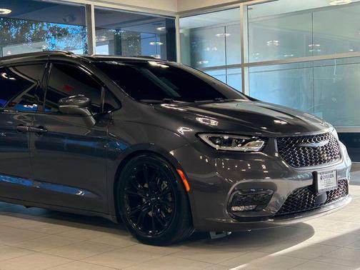 2021 Chrysler Pacifica Hybrid Limited