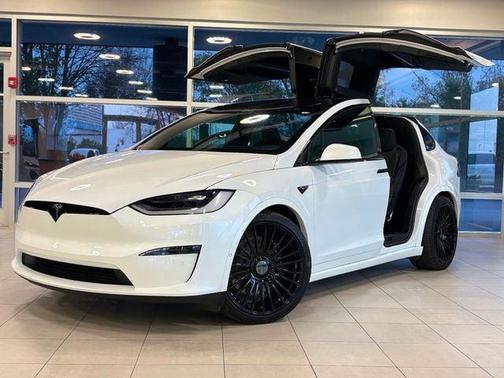 2022 Tesla Model X Plaid Tri Motor All-Wheel Drive