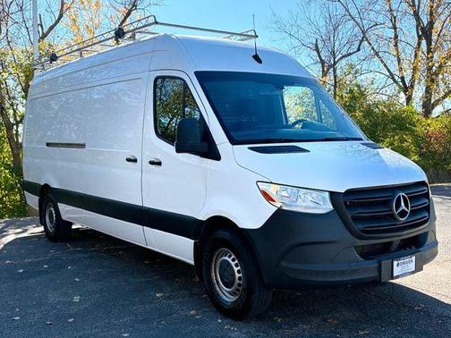 2019 Mercedes-Benz Sprinter 2500 Standard Roof