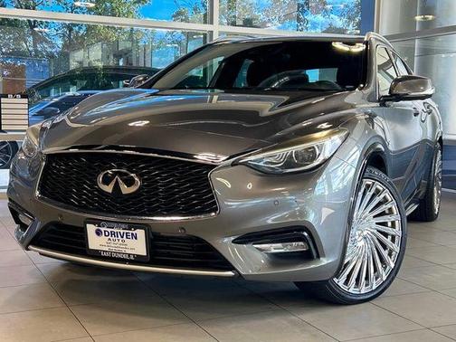 2018 INFINITI QX30 Premium