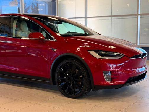 2017 Tesla Model X 75D