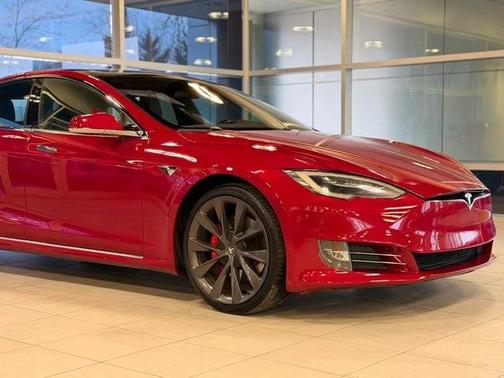 2019 Tesla Model S Performance