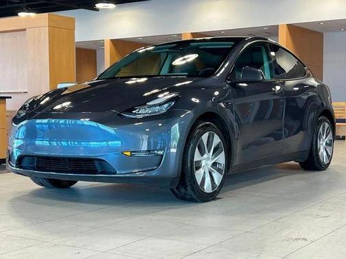 2021 Tesla Model Y Standard Range Rear-Wheel Drive