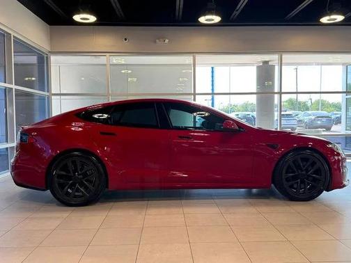 2022 Tesla Model S Plaid
