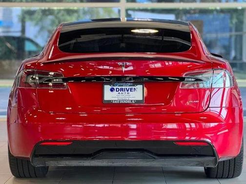2022 Tesla Model S Plaid