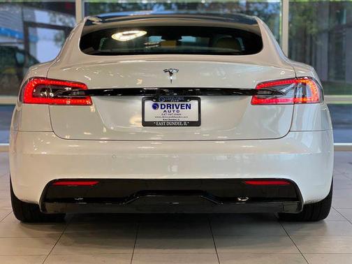 2021 Tesla Model S Long Range