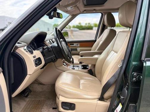 2010 Land Rover LR4 Base
