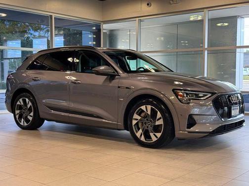 2021 Audi e-tron Premium
