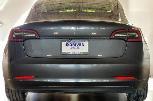 2020 Tesla Model 3 Standard Range Plus
