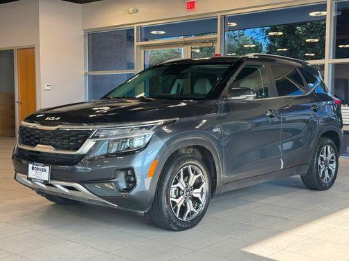 2022 Kia Seltos EX