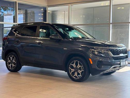 2022 Kia Seltos EX
