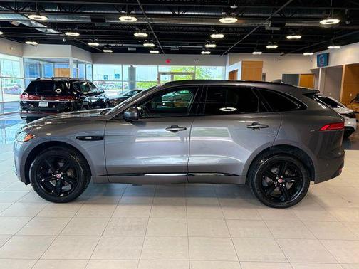 2018 Jaguar F-PACE 25t R-Sport