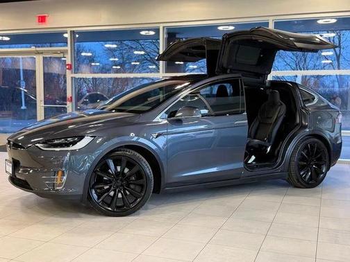 2017 Tesla Model X 90D