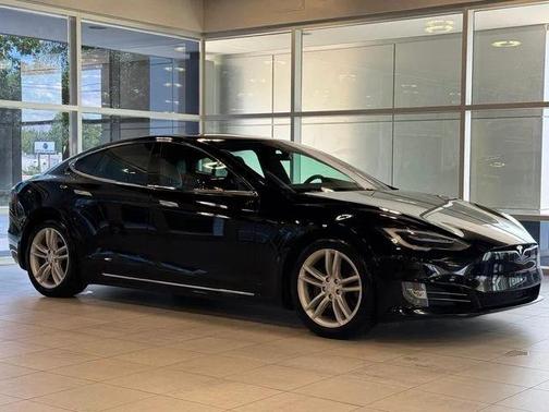 2017 Tesla Model S 75D
