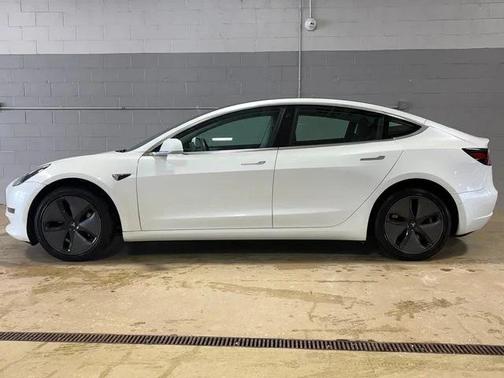2020 Tesla Model 3 Standard Range Plus