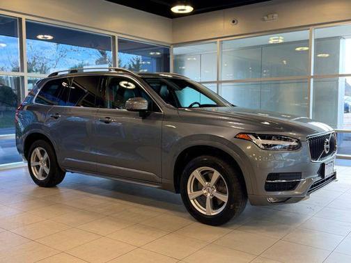 Osmium Grey Metallic 2016 Volvo XC90 T5 Momentum