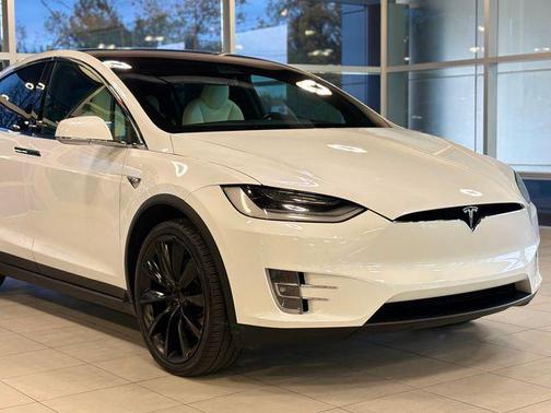 2020 Tesla Model X Long Range Plus AWD