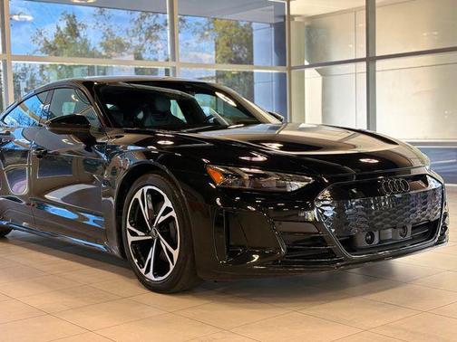 2023 Audi e-tron GT Premium Plus quattro