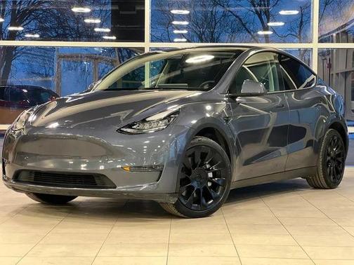 2023 Tesla Model Y Long Range Dual Motor All-Wheel Drive