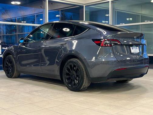 2023 Tesla Model Y Long Range Dual Motor All-Wheel Drive