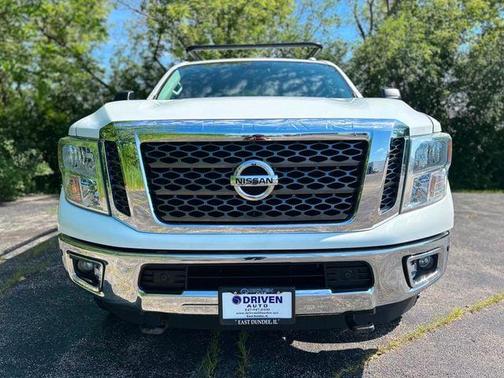 2017 Nissan Titan XD SV