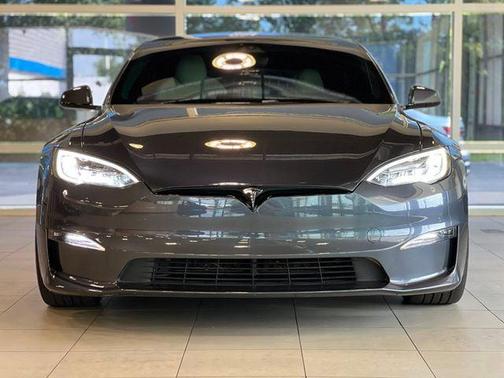 2021 Tesla Model S Plaid