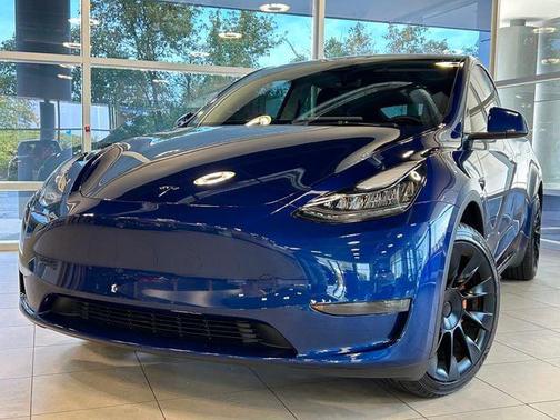 2023 Tesla Model Y Long Range AWD