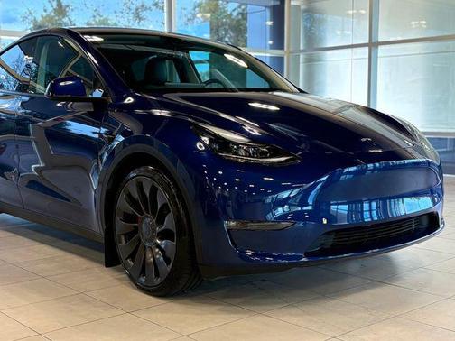 2023 Tesla Model Y Performance Dual Motor All-Wheel Drive