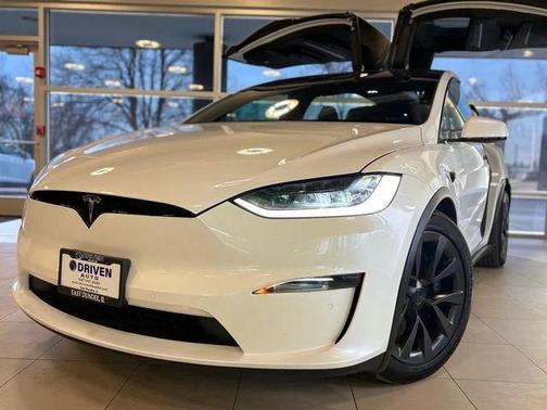 2022 Tesla Model X Dual Motor All-Wheel Drive