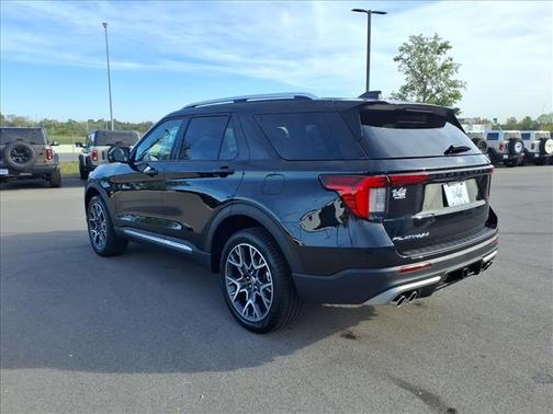 Agate Black Metallic 2027 Ford Explorer Platinum