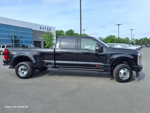 2025 Ford F-350 Platinum