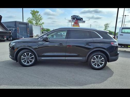 2022 Lincoln Nautilus Standard