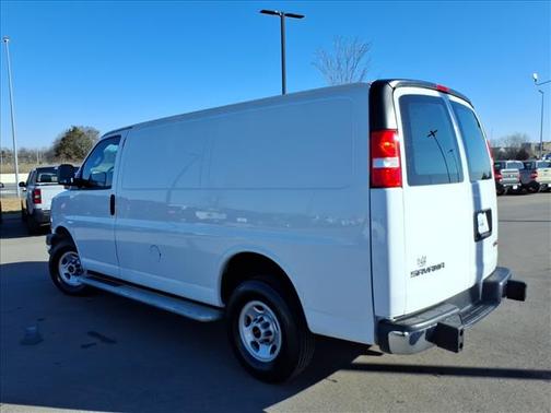 2024 GMC Savana 2500 Work Van