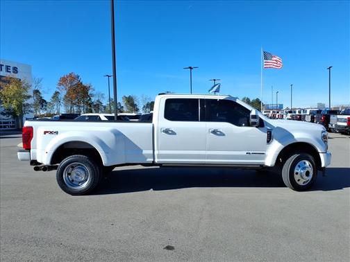 2022 Ford F-450 LIMITED