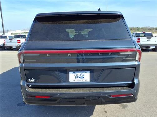 2025 Lincoln Navigator L Reserve