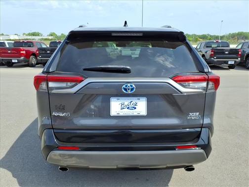 Magnetic Gray Metallic 2019 Toyota RAV4 Hybrid XSE