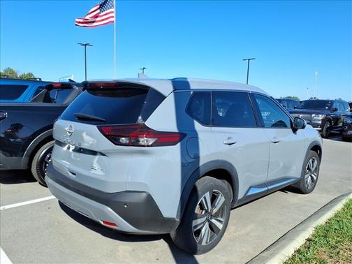 2021 Nissan Rogue SL