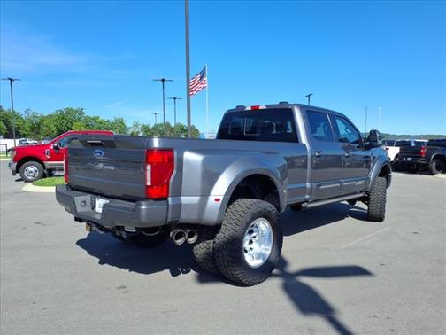 2022 Ford F-350 Lariat Super Duty