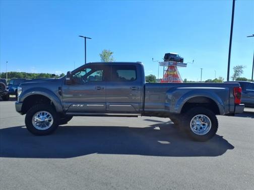 2022 Ford F-350 Lariat Super Duty