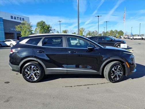 2025 Kia Sportage Hybrid EX