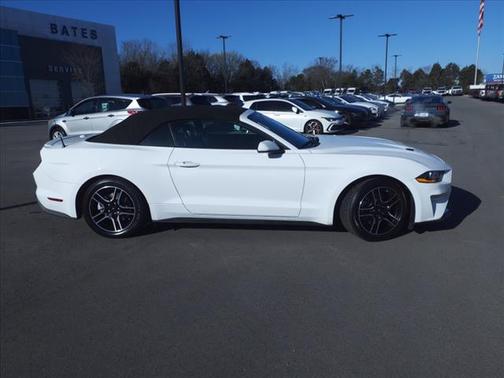 2022 Ford Mustang EcoBoost