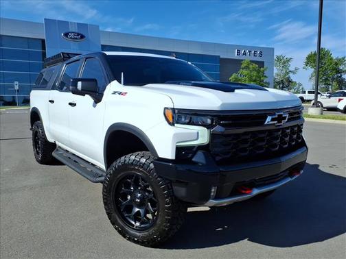 Summit White 2024 Chevrolet Silverado 1500 ZR2