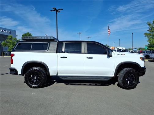 Summit White 2024 Chevrolet Silverado 1500 ZR2