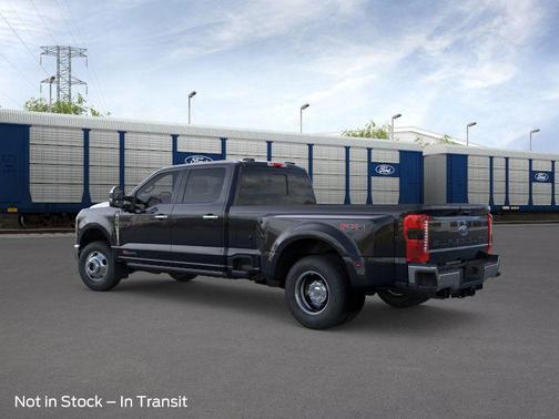 2025 Ford F-350 Lariat Super Duty
