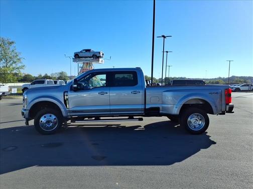 2024 Ford F-450 Lariat