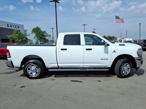 Bright White Clearcoat 2022 RAM 3500 Tradesman