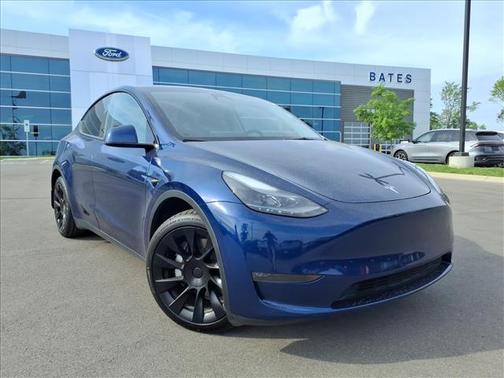 Blue 2024 Tesla Model Y Long Range