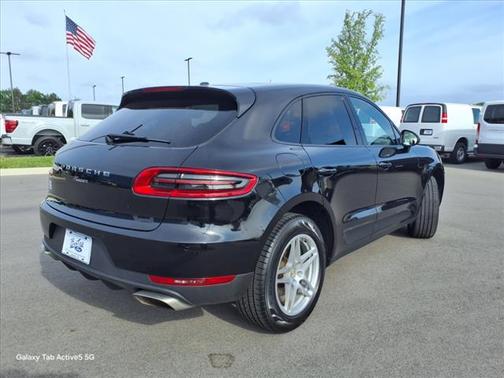 2018 Porsche Macan Base